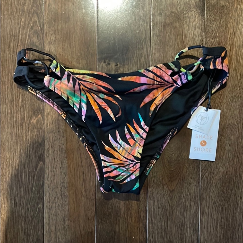 Shade & Shore Women's Tropical Print Bikini Bottom - Black and Multicolor